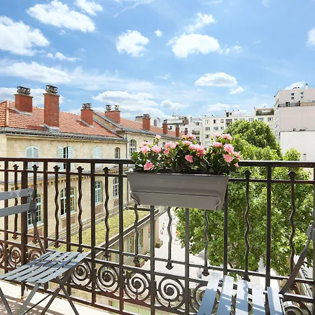 Numa Zola Paris