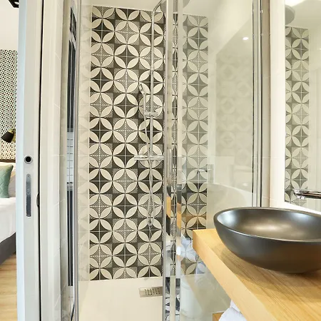 Yays Zola By Numa Lägenhetshotell 4*