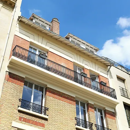 Yays Zola By Numa Lägenhetshotell 4*