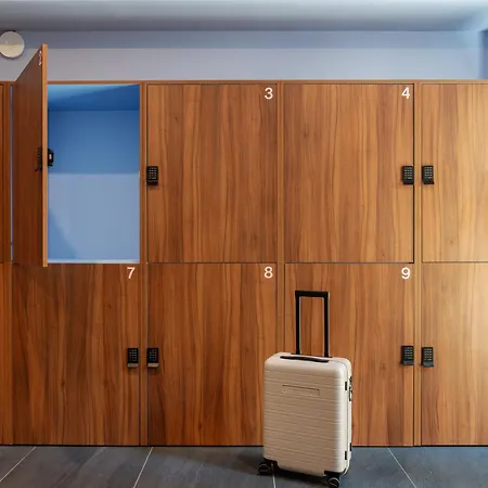 Yays Zola By Numa Париж