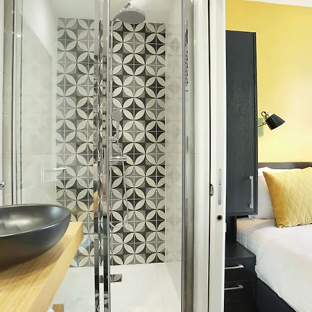 Aparthotel Numa Zola 4*