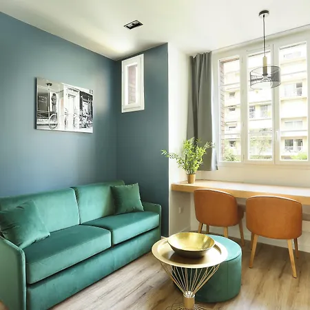 Aparthotel Numa Zola 4*