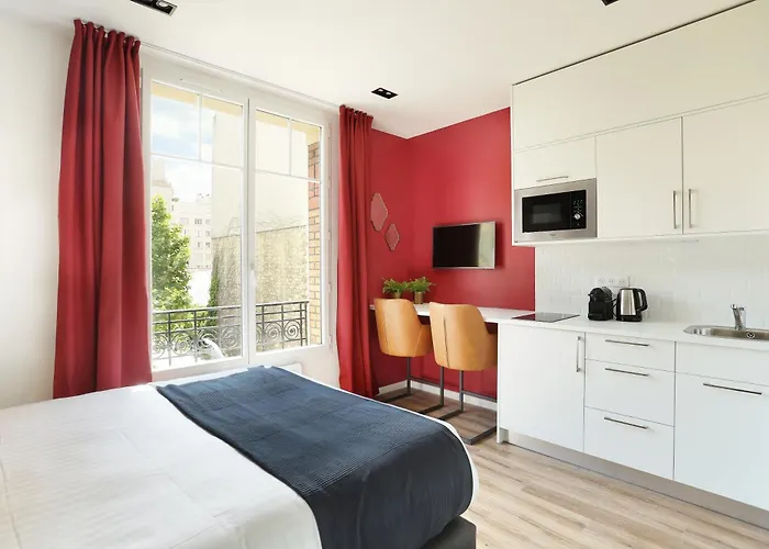 Апарт-отель Yays Zola By Numa 4*