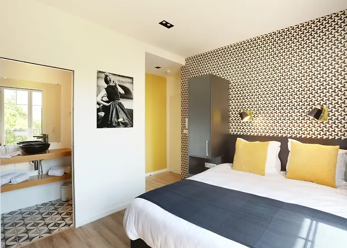 Yays Zola By Numa 4*