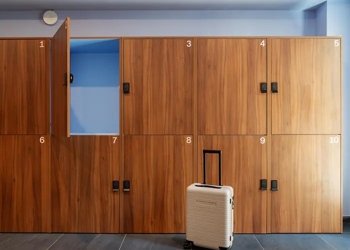 Yays Zola By Numa Париж