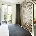 Yays Zola By Numa Paris